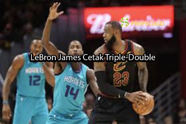 LeBron James Cetak Triple-Double